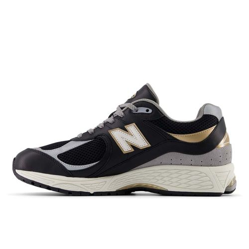 Tenis Para Hombre 2002R New Balance